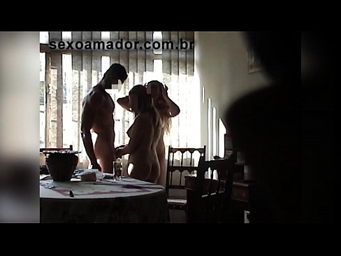 ❤️ Hevalên seksê zilamek dêw û sêyek bi wî re vedixwînin Porno li porno ku.mypornpics.ru ❌